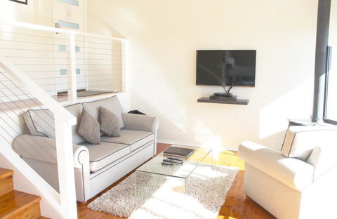 Wine Country Villas - Redcliffe Tourism 14