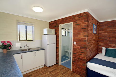 Pelican Motor Inn - Redcliffe Tourism 36