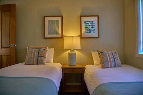 Hunter Oasis - Redcliffe Tourism 21