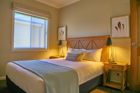 Hunter Oasis - Redcliffe Tourism 39