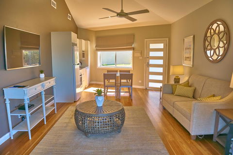 Hunter Oasis - Redcliffe Tourism 41