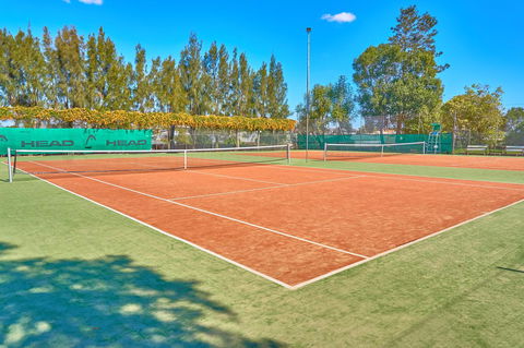 Hunter Oasis - Redcliffe Tourism 34