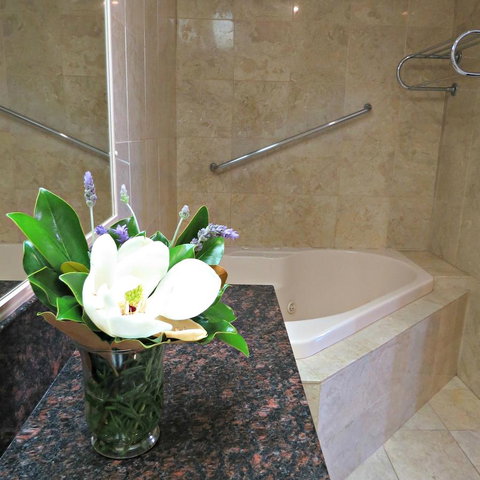 Best Western Plus Goulburn - Redcliffe Tourism 18