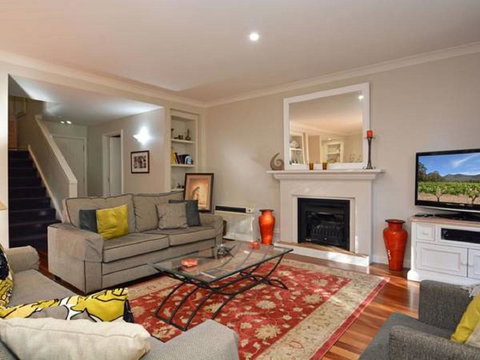 Villa 3br Chianti Villa Located Within Cypress Lakes Resort - Redcliffe Tourism 1