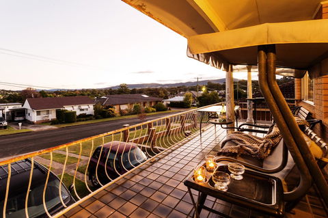Coal D\' Vine VIEW - Cessnock NSW - Redcliffe Tourism 24