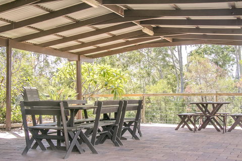 Ironstone Estate Lovedale - Redcliffe Tourism 7