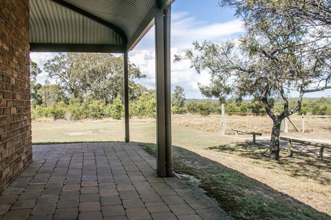 Ironstone Estate Lovedale - Redcliffe Tourism 5