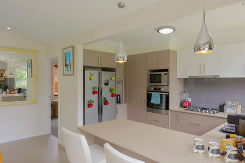 Armidale Cottage - House 2 - Redcliffe Tourism 17