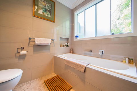 Armidale Cottage - House 2 - Redcliffe Tourism 28