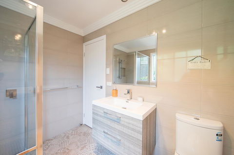 Armidale Cottage - House 2 - Redcliffe Tourism 29
