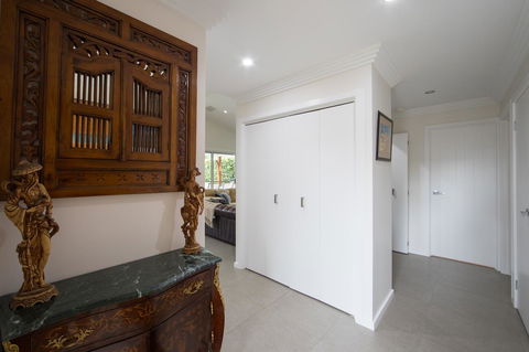 Armidale Cottage - House 2 - Redcliffe Tourism 10
