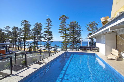 Manly Paradise Motel & Apartments - Redcliffe Tourism 2