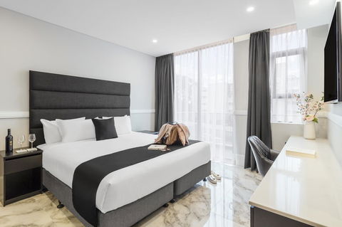 Holiday Inn & Suites - Parramatta Marsden Street, An IHG Hotel - Redcliffe Tourism 17