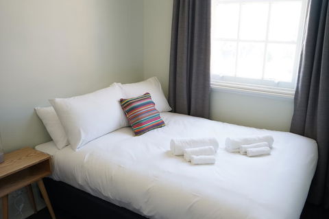 Rosehill Hotel - Redcliffe Tourism 23