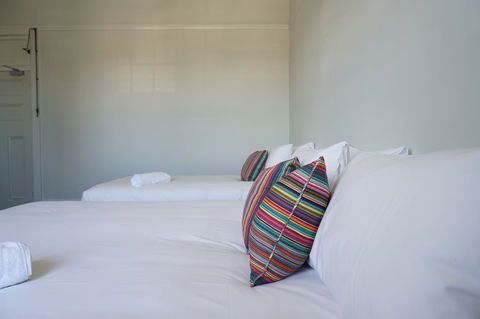 Rosehill Hotel - Redcliffe Tourism 3
