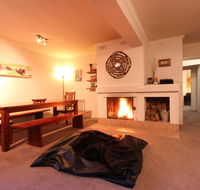 Full Circle Apartments - Redcliffe Tourism