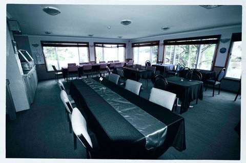 Rest Easy Motel - Redcliffe Tourism 10