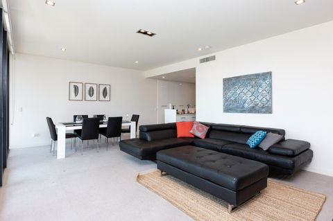 Brand New Executive Apartment - Redcliffe Tourism 1