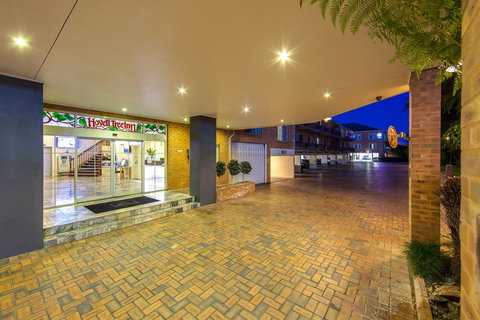 Best Western Plus Hovell Tree Inn - Redcliffe Tourism 3