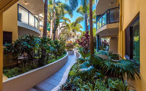 The Cove Yamba - Redcliffe Tourism 25