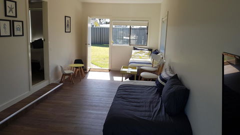 Golden Hill Cottage - Redcliffe Tourism 15