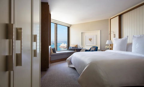 Four Seasons Hotel Sydney - Redcliffe Tourism 11