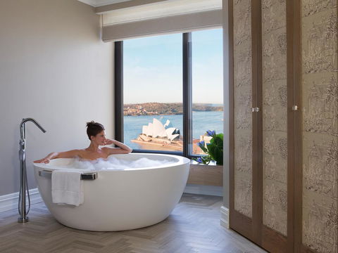 Four Seasons Hotel Sydney - Redcliffe Tourism 39