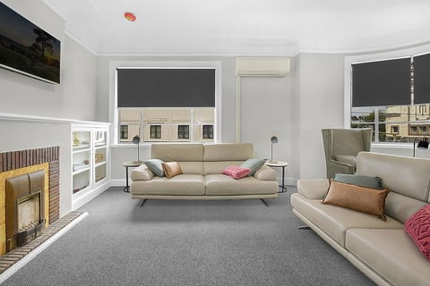 Horse And Jockey Hotel Homebush - Redcliffe Tourism 3
