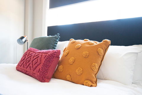 Horse And Jockey Hotel Homebush - Redcliffe Tourism 6