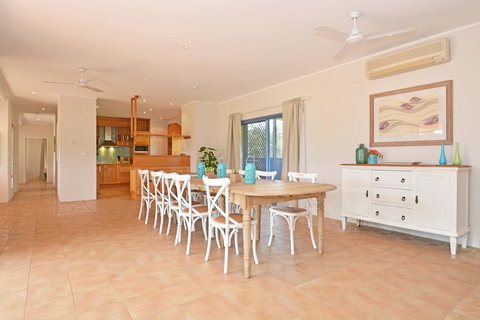 JE Guesthouse, Central To All The Hunter Valley Has To Offer - Redcliffe Tourism 7