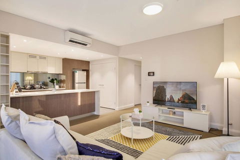 Stunning Sunset Water View 2BEDs On High Rises - Redcliffe Tourism 1