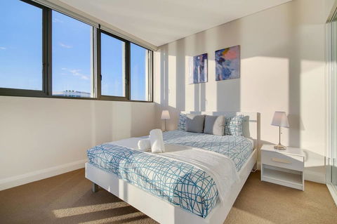 Stunning Sunset Water View 2BEDs On High Rises - Redcliffe Tourism 6