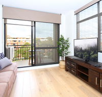 Vibrant inner-city living - Darling Harbour fringe - Redcliffe Tourism