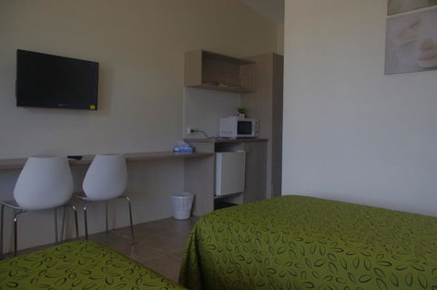 Ashwood Motel - Redcliffe Tourism 13