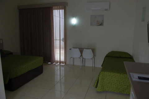 Ashwood Motel - Redcliffe Tourism 2