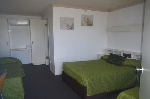 Ashwood Motel - Redcliffe Tourism 10