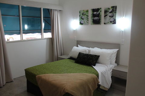 Ashwood Motel - Redcliffe Tourism 7