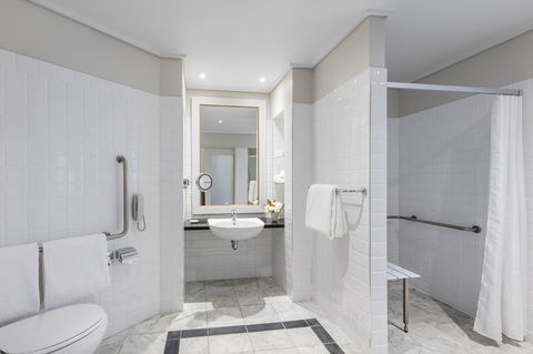 Radisson Blu Plaza Hotel Sydney - Redcliffe Tourism 33