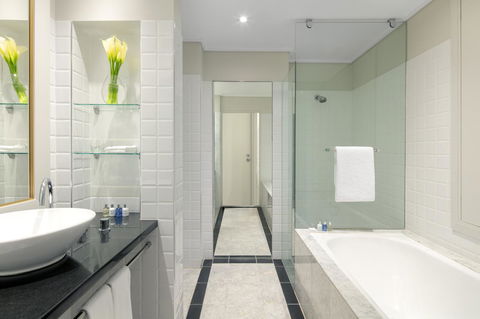 Radisson Blu Plaza Hotel Sydney - Redcliffe Tourism 7