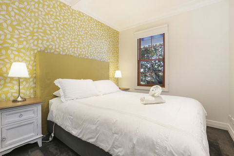 Bellevue Accommodation - Redcliffe Tourism 6