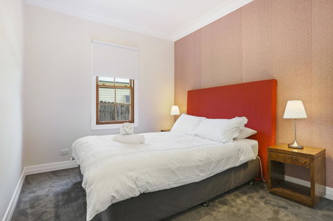 Bellevue Accommodation - Redcliffe Tourism 5