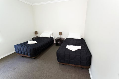 Bluegum Apartments Newcastle - Redcliffe Tourism 11
