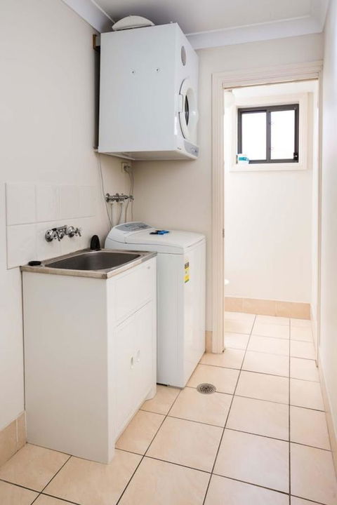 Bluegum Apartments Newcastle - Redcliffe Tourism 13