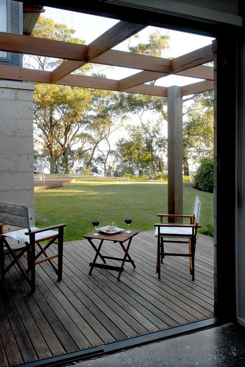 By The Beach B&B Self Contained Apartments - Redcliffe Tourism 18