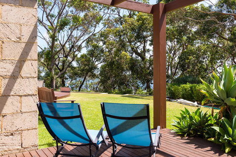 By The Beach B&B Self Contained Apartments - Redcliffe Tourism 6
