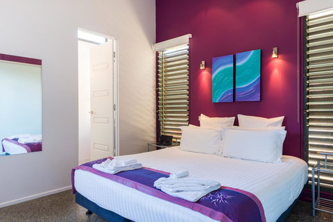 By The Beach B&B Self Contained Apartments - Redcliffe Tourism 31