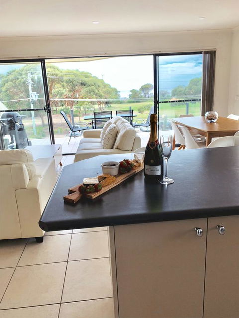 Seachange 3 - Redcliffe Tourism 3