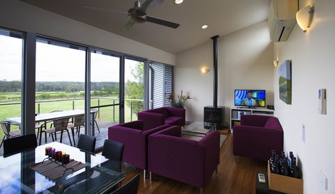 Adina Vineyard - Redcliffe Tourism 16