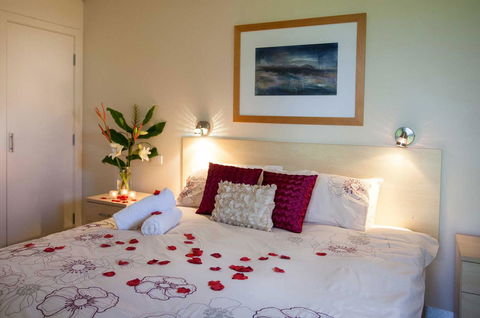 Adina Vineyard - Redcliffe Tourism 1