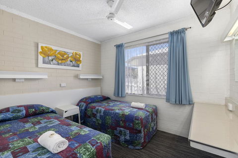 Coastal Bay Motel - Redcliffe Tourism 15